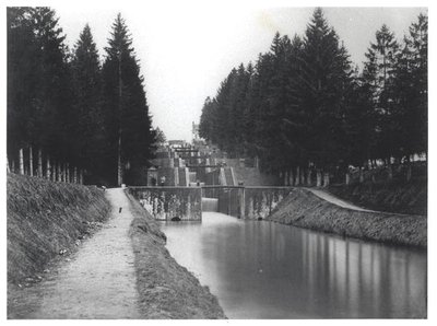 Schleusen am Canal de Briare von French Photographer